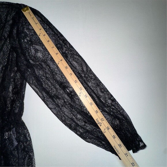 Banana Republic Blouse Womens M Petite Black Sheer Floral Lace High Neck Goth - Picture 11 of 12